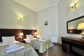 Hotel O. Galogre