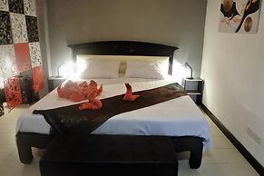 Hi Karon Beach Hotel