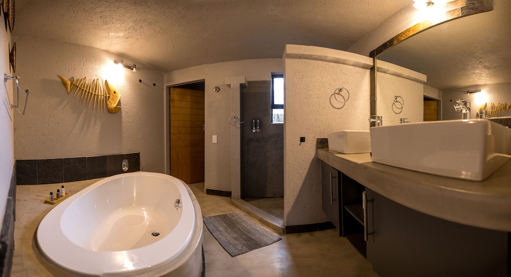 Lindiwe Safari Lodge
