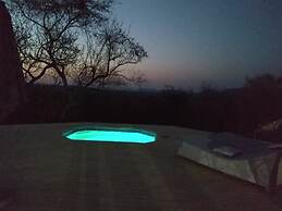 Thulani Game Lodge And Eco Estate