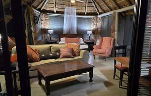 Thulani Game Lodge And Eco Estate