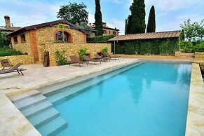 Podere Le Mezzelune