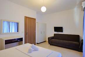 Hotel Argjiro