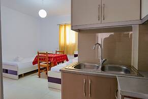 Hotel Argjiro