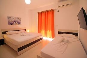 Hotel Argjiro