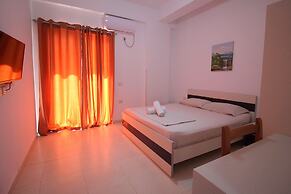 Hotel Argjiro