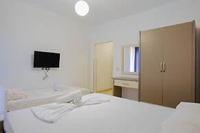 Hotel Argjiro