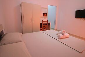 Hotel Argjiro