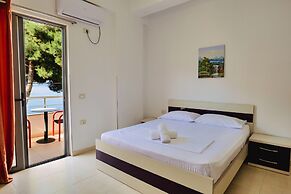 Hotel Argjiro