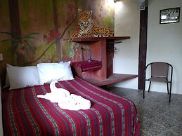 Zapote Tree Inn
