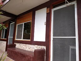Zapote Tree Inn