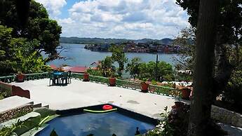 Zapote Tree Inn