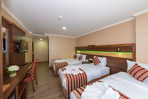 Vision Deluxe Hotel