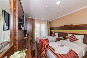 Vision Deluxe Hotel