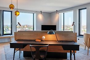 ANDAZ MUNICH SCHWABINGER TOR, BY HYATT