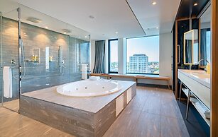 ANDAZ MUNICH SCHWABINGER TOR, BY HYATT