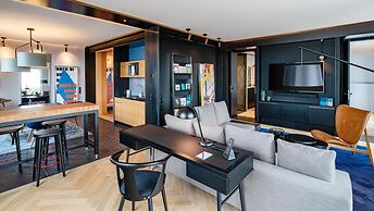 ANDAZ MUNICH SCHWABINGER TOR, BY HYATT
