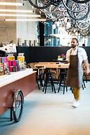ANDAZ MUNICH SCHWABINGER TOR, BY HYATT