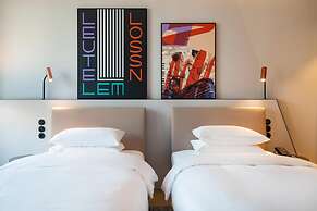 ANDAZ MUNICH SCHWABINGER TOR, BY HYATT