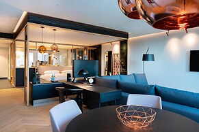 ANDAZ MUNICH SCHWABINGER TOR, BY HYATT