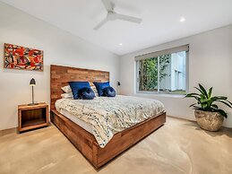 Tamarama Apartments