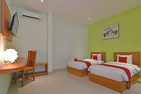 RedDoorz Plus @ Mahendradatta Denpasar