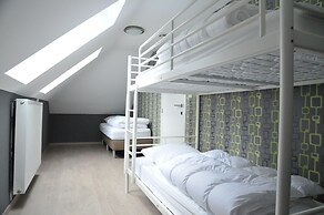 Chez Inès