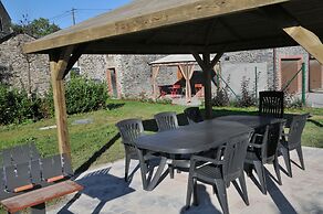 Stone Lodge