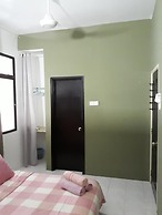 MODEST Studio Apartment