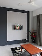 MODEST Studio Apartment
