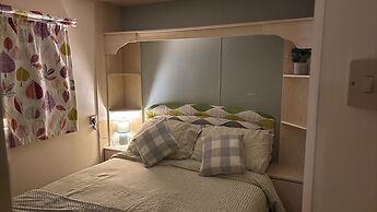 NorthField Holiday Park (31874695)