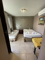 Hotel Les Cigalons