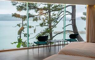 La Terrace Resort