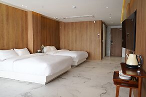 La Terrace Resort