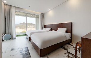 La Terrace Resort