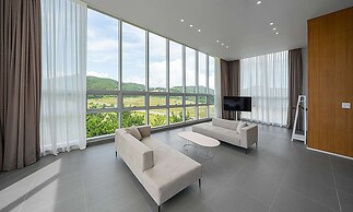 La Terrace Resort