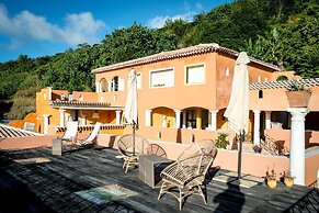 Villa Yrondi