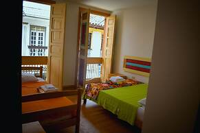 Hostal Don Jose - Hostel