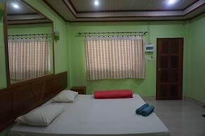 Thumneab Guesthouse