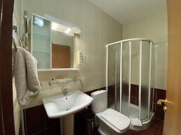 Green Hotel Atyrau