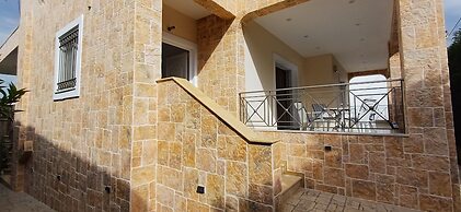 Blue Ark Aigeira Flat & Studio