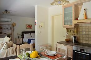 Blue Ark Aigeira Flat & Studio
