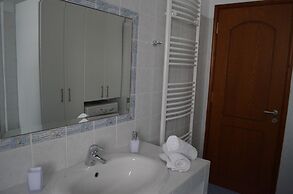 Blue Ark Aigeira Flat & Studio
