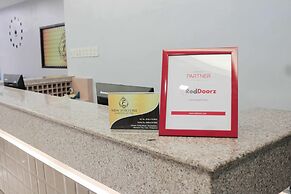 RedDoorz Premium @ Wireless Mandaue Cebu