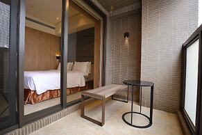 Kloud Hotel