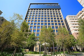 Kloud Hotel