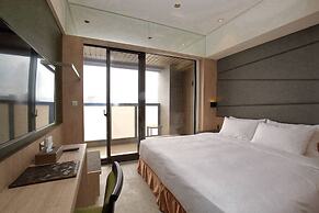 Kloud Hotel
