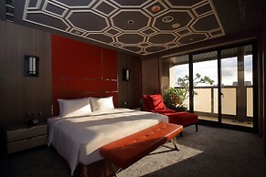 Kloud Hotel