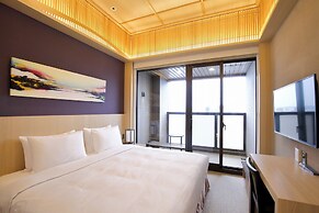 Kloud Hotel