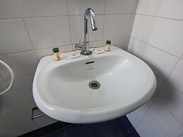 OYO 15110 Home Elegant Studio Calangute